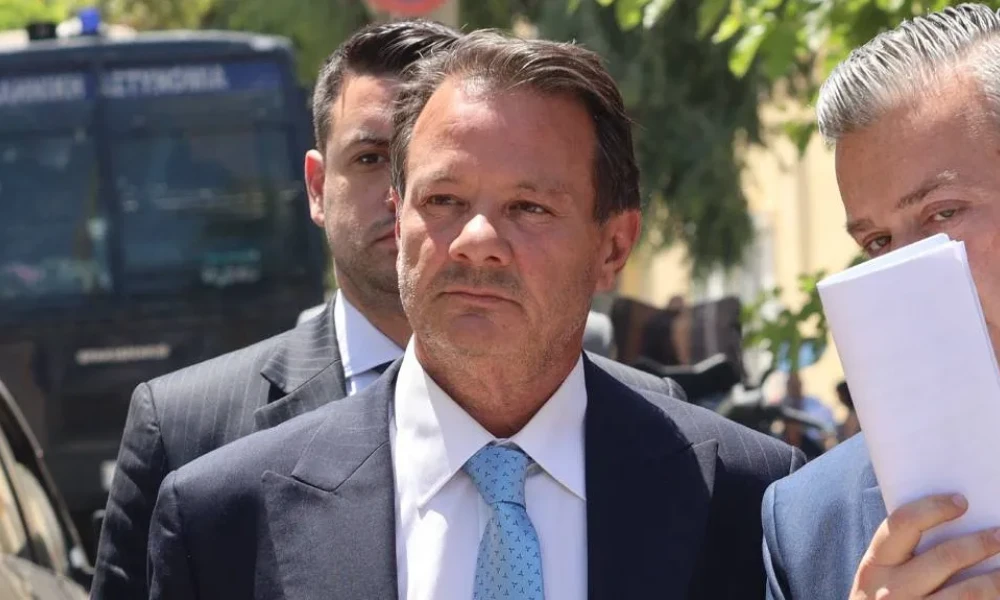 Υπόθεση Λύτρα: Αναβολή για το Νοέμβριο πήρε η δίκη της πρώην συζύγου του που εισέβαλε στο σπίτι της Πολυζογωπούλου
